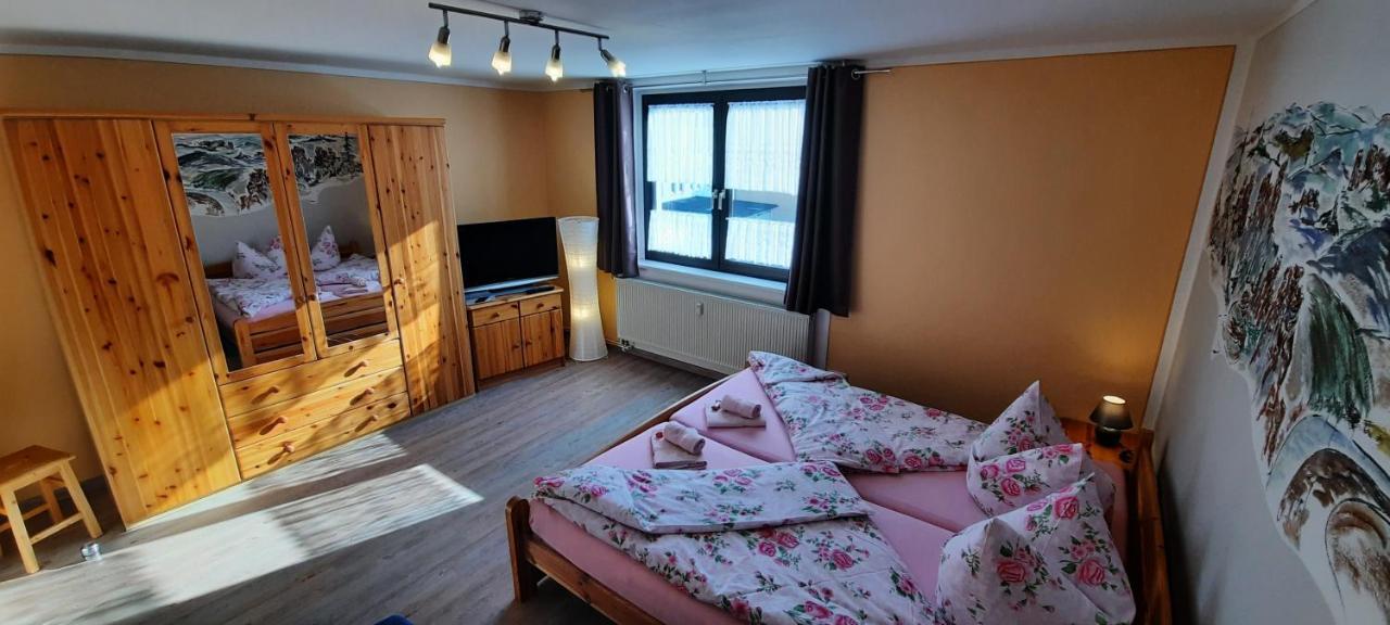 Ferienhaus Und Ferienwohnung Buettner Rathmannsdorf Exterior foto