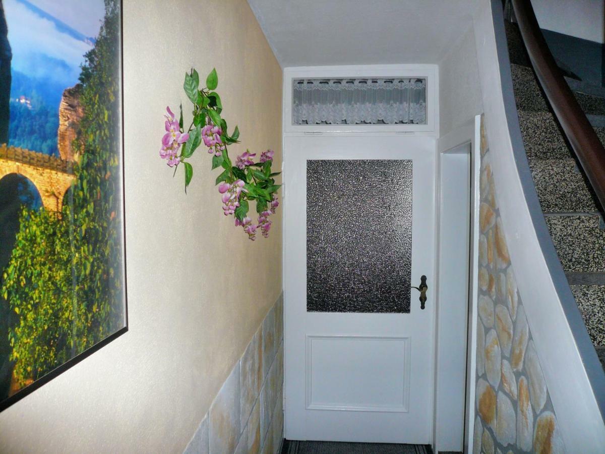 Ferienhaus Und Ferienwohnung Buettner Rathmannsdorf Exterior foto